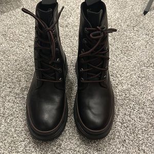 Timberland Leather Boots for women size 6